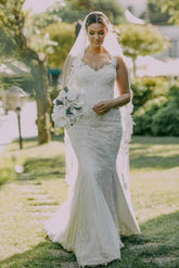 Elegant White Mermaid V-Neck Sleeveless Beaded Sweep Train Tulle Wedding Dress With Appliques